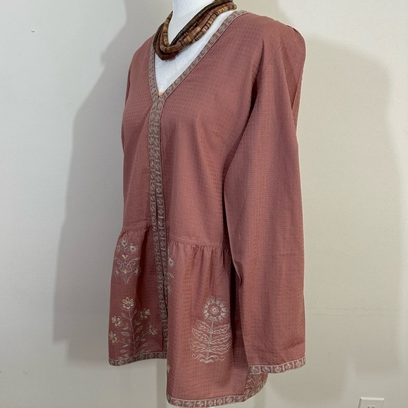 Logo lavish sz sm tunic style top that can be worn open or closed in the front - Picture 11 of 16